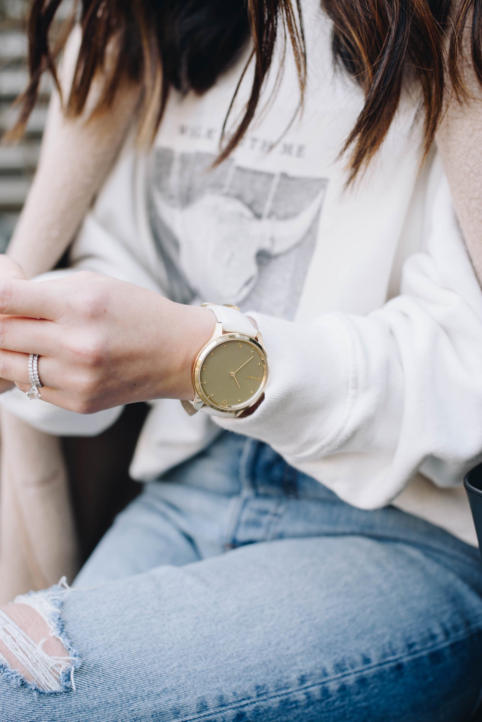 Garmin Vivomove Luxe Reviewed-OzStraps