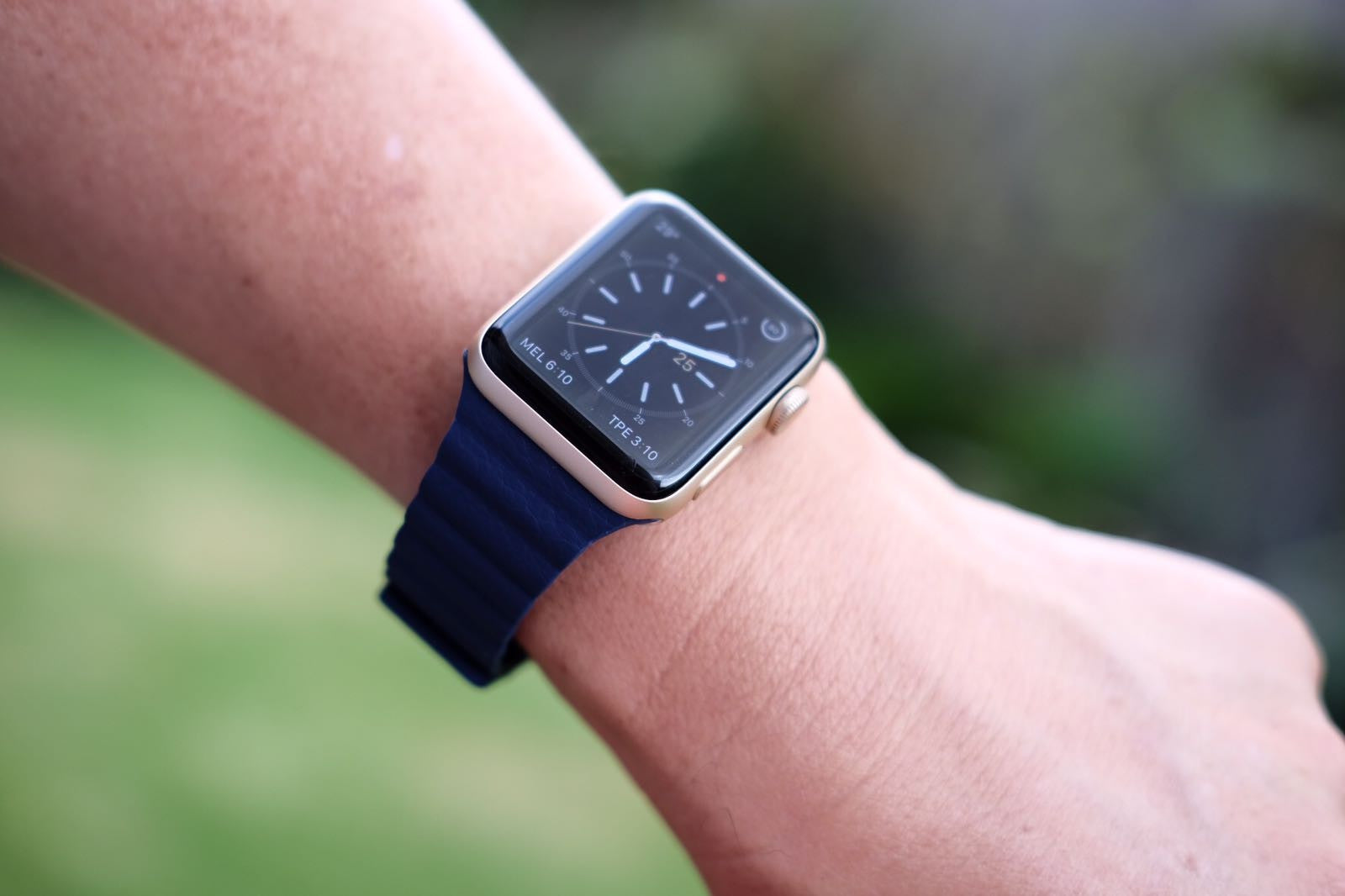 Apple Watch Leather Loop Bands - Which Side Up?-OzStraps