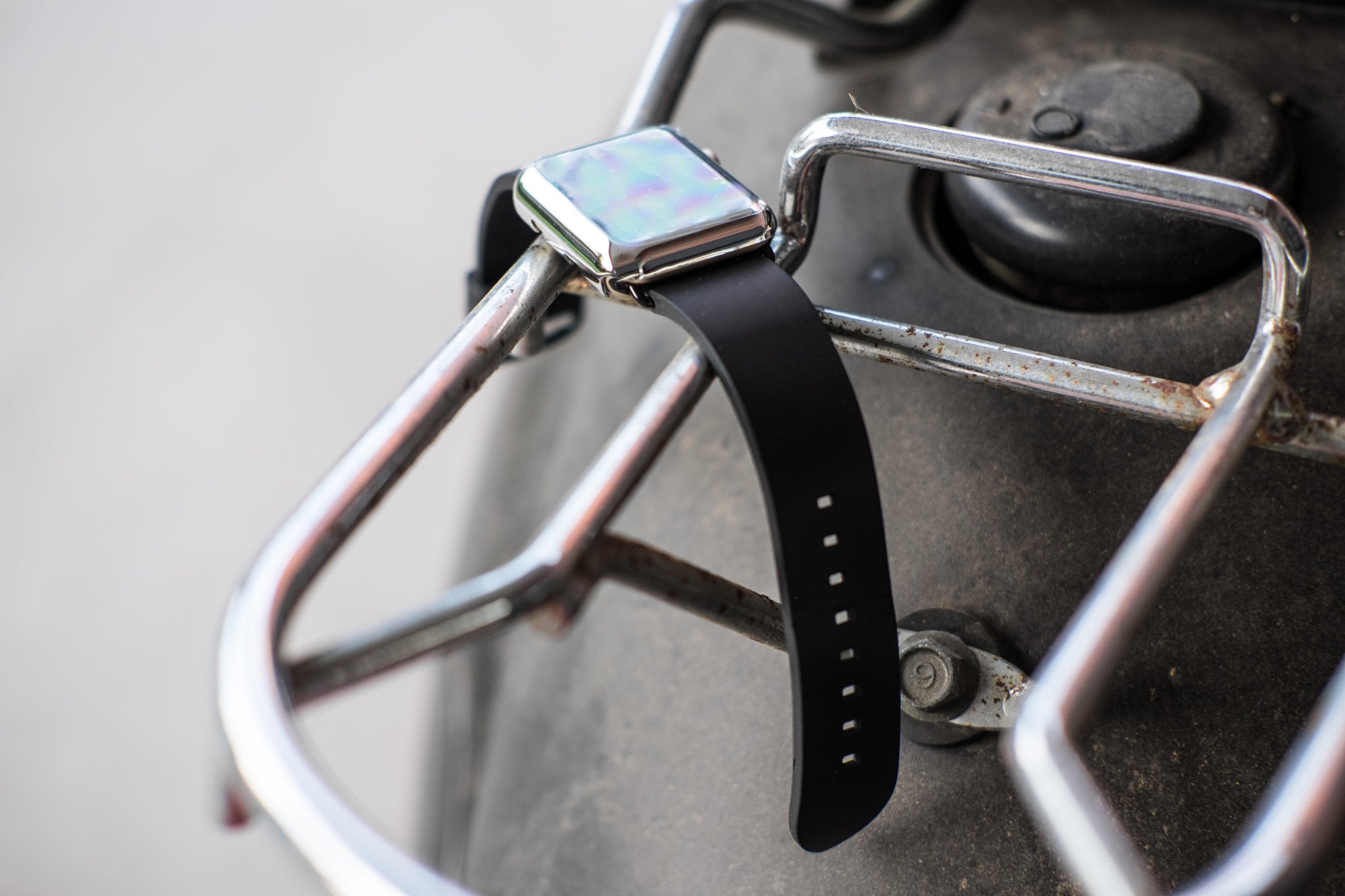 Top 5 Must Have Apple Watch Accessories-OzStraps