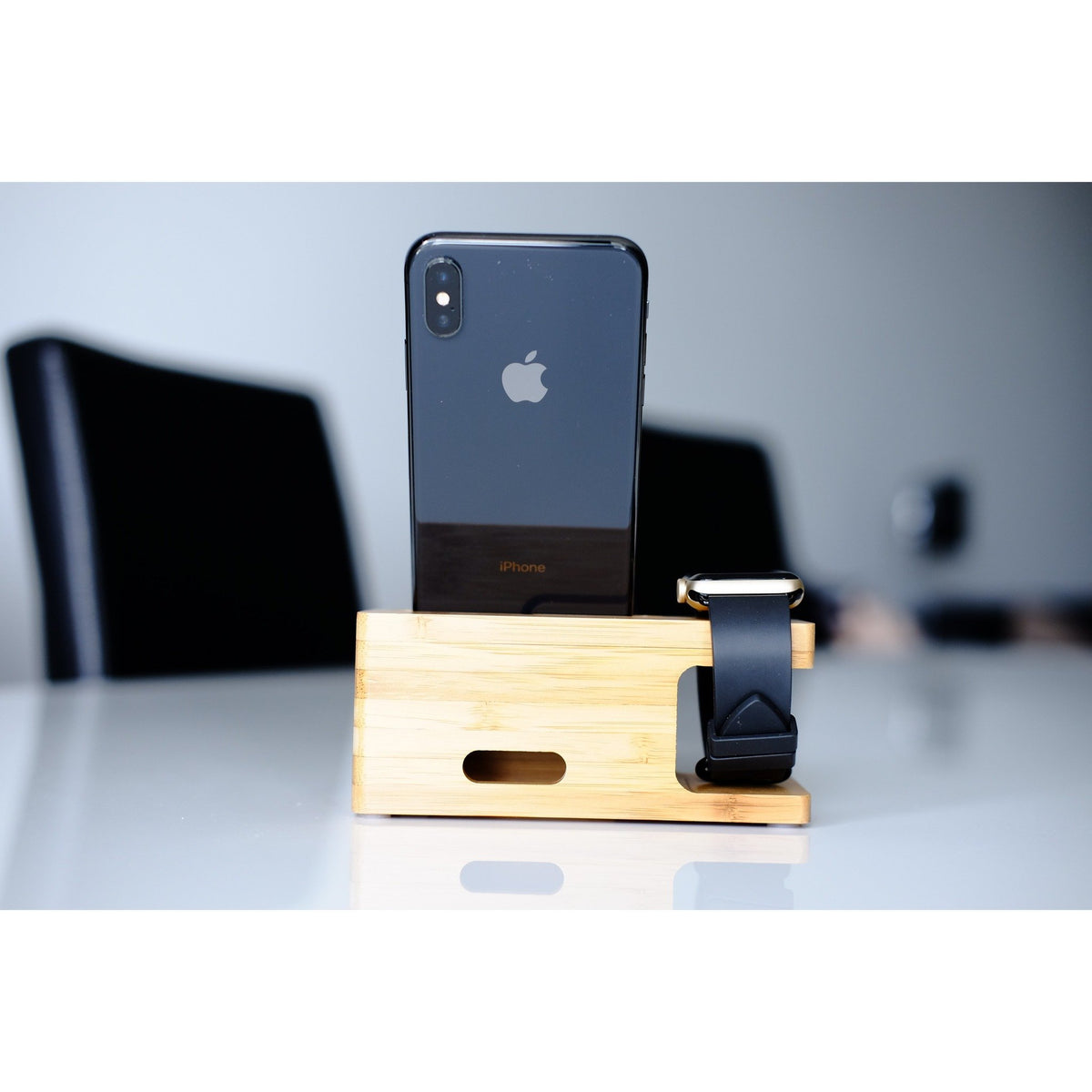 Apple Watch Stand - Bamboo Basic - OzStraps